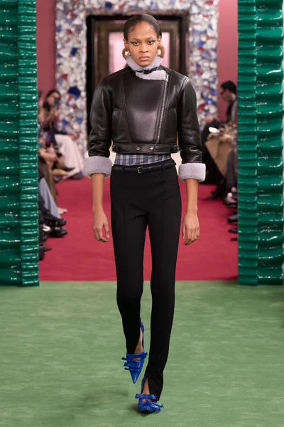 Look 4